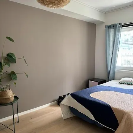Sentral Leilighet I Appartement